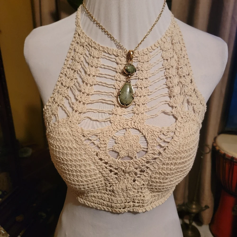 Crop Top - Picture 1 of 5